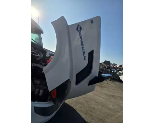 Volvo VNL Hood