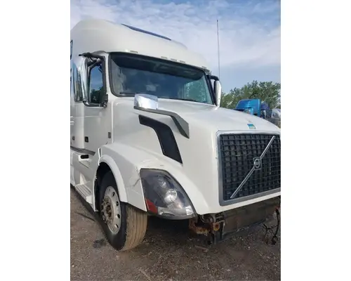 Volvo VNL Hood