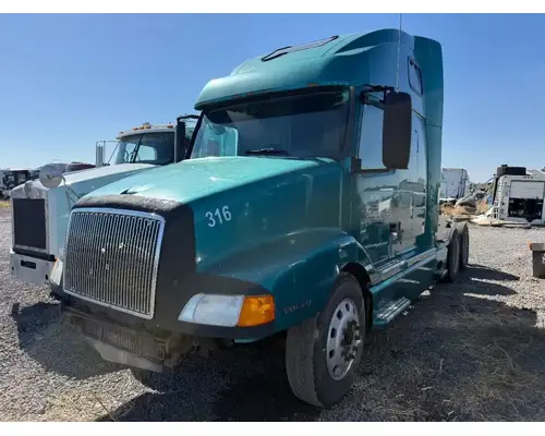 Volvo VNL Hood