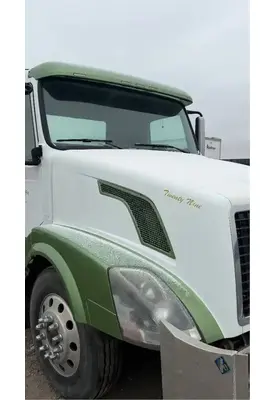 Volvo VNL Hood