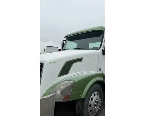 Volvo VNL Hood