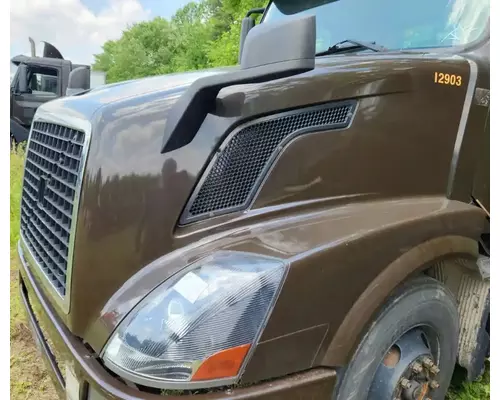 Volvo VNL Hood