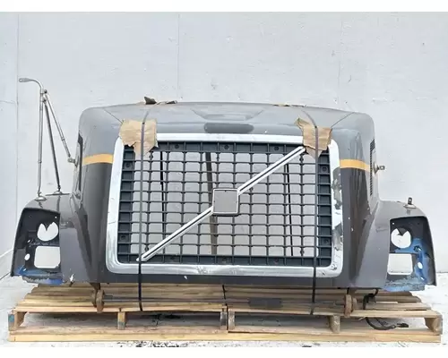 Volvo VNL Hood