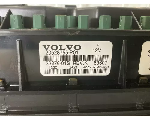 Volvo VNL Instrument Cluster