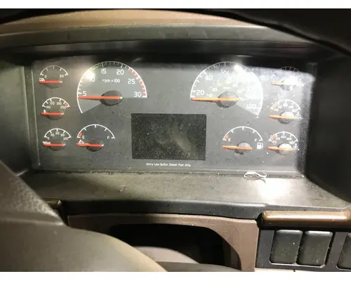 Volvo VNL Instrument Cluster