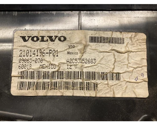 Volvo VNL Instrument Cluster