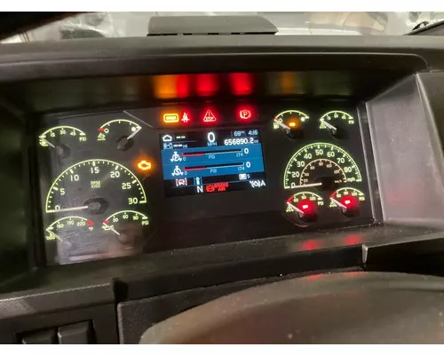 Volvo VNL Instrument Cluster