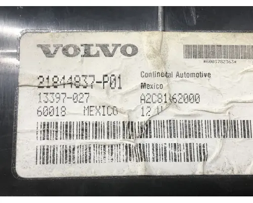 Volvo VNL Instrument Cluster