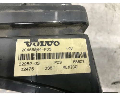 Volvo VNL Instrument Cluster
