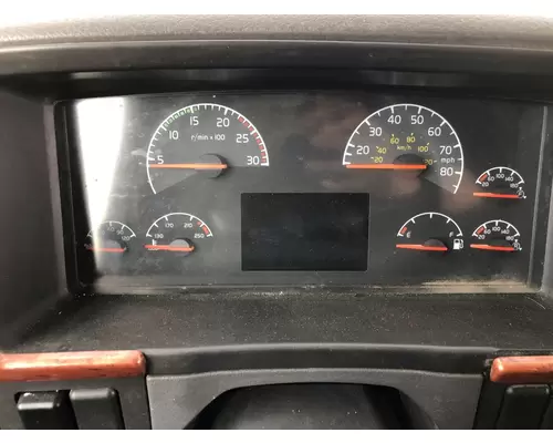 Volvo VNL Instrument Cluster