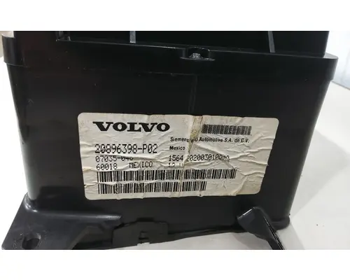 Volvo VNL Instrument Cluster