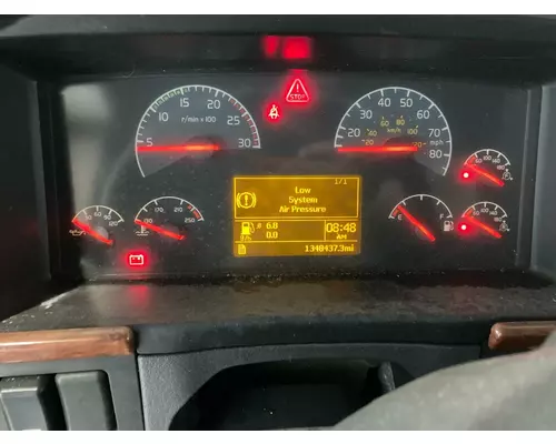 Volvo VNL Instrument Cluster