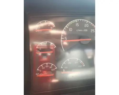 Volvo VNL Instrument Cluster