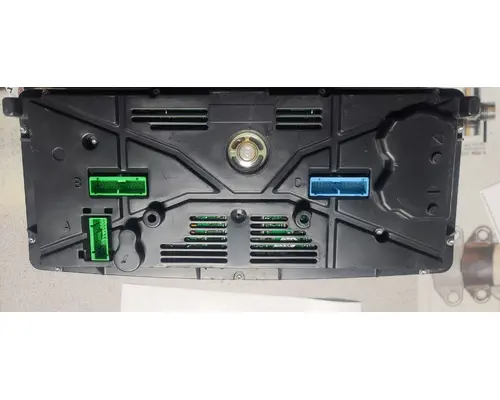 Volvo VNL Instrument Cluster