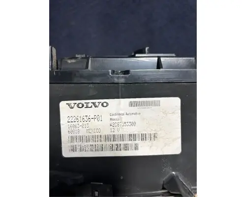 Volvo VNL Instrument Cluster