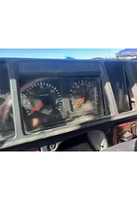 Volvo VNL Instrument Cluster