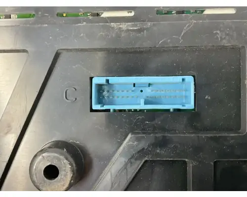 Volvo VNL Instrument Cluster