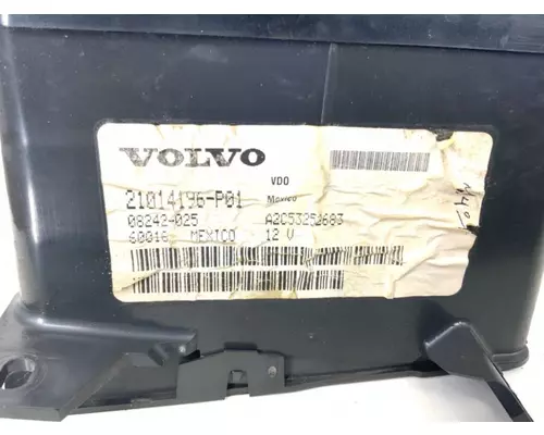 Volvo VNL Instrument Cluster