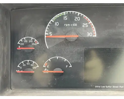Volvo VNL Instrument Cluster