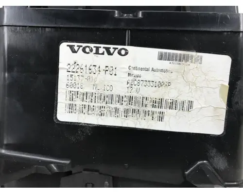 Volvo VNL Instrument Cluster