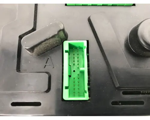 Volvo VNL Instrument Cluster