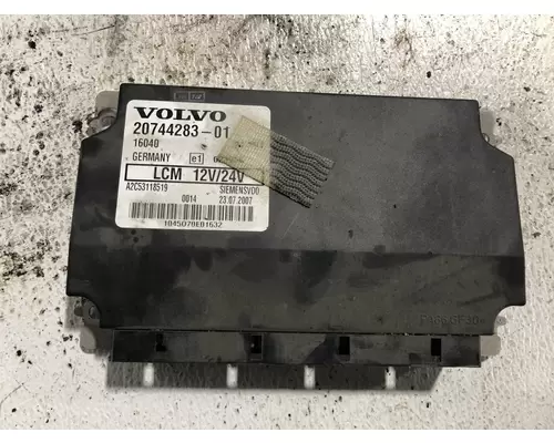 Volvo VNL Light Control Module