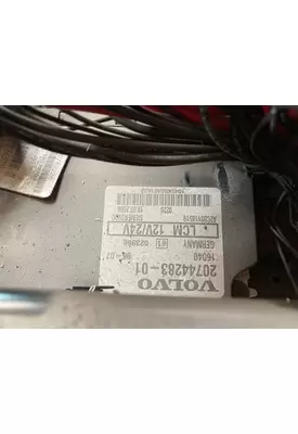 Volvo VNL Light Control Module