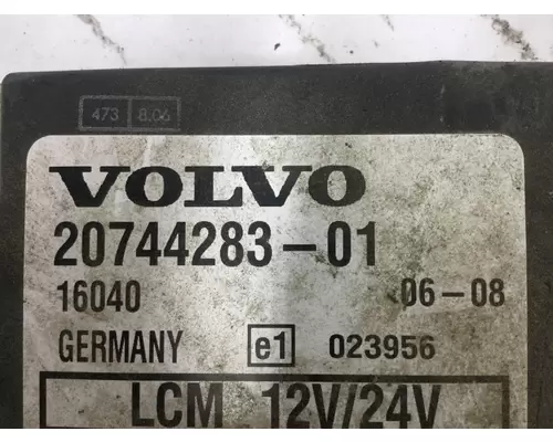 Volvo VNL Light Control Module