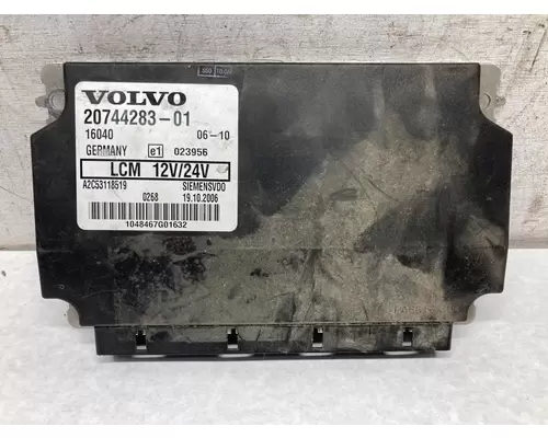 Volvo VNL Light Control Module