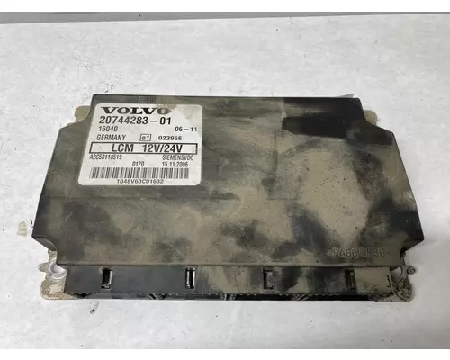 Volvo VNL Light Control Module