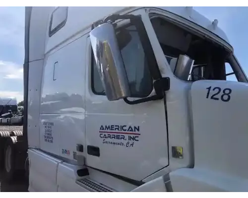 Volvo VNL Mirror (Interior)