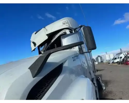 Volvo VNL Mirror (Interior)