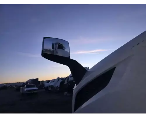 Volvo VNL Mirror (Interior)