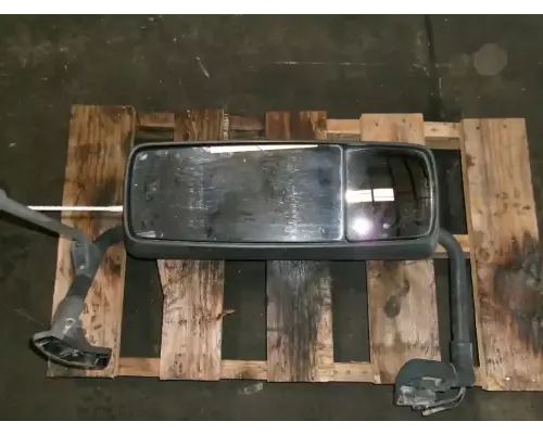 Volvo VNL Mirror (Side View)