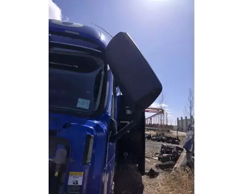 Volvo VNL Mirror (Side View)