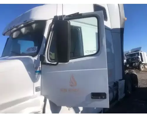 Volvo VNL Mirror (Side View)