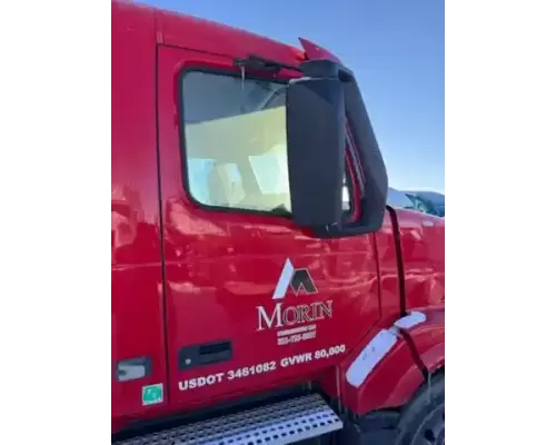 Volvo VNL Mirror (Side View)