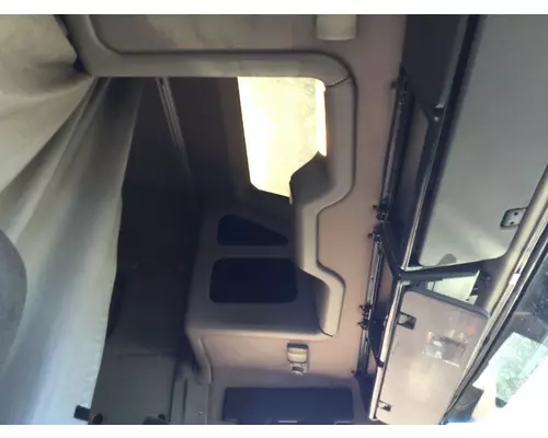 Volvo VNL Parts Unit