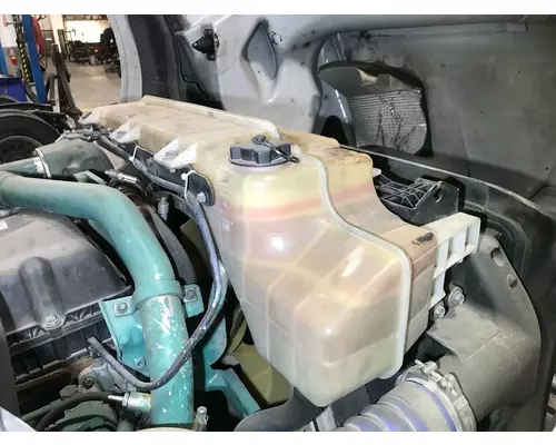 Volvo VNL Radiator Overflow Bottle  Surge Tank