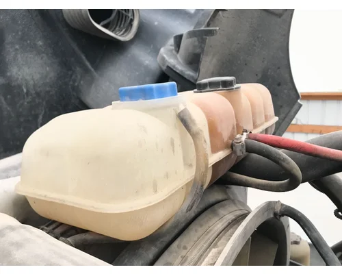 Volvo VNL Radiator Overflow Bottle / Surge Tank
