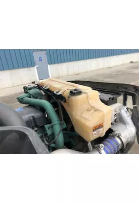 Volvo VNL Radiator Overflow Bottle / Surge Tank