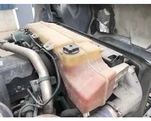 Volvo VNL Radiator Overflow Bottle  Surge Tank