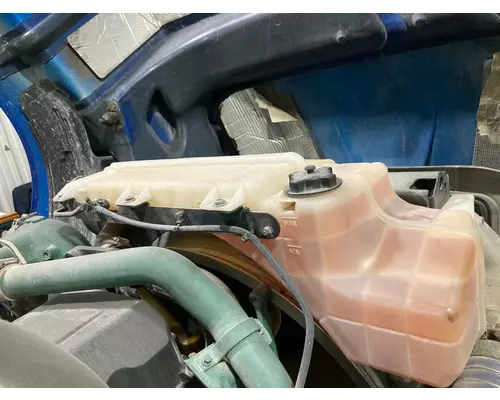 Volvo VNL Radiator Overflow Bottle  Surge Tank