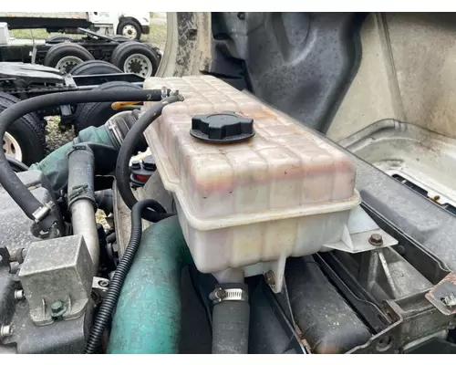 Volvo VNL Radiator Overflow Bottle  Surge Tank