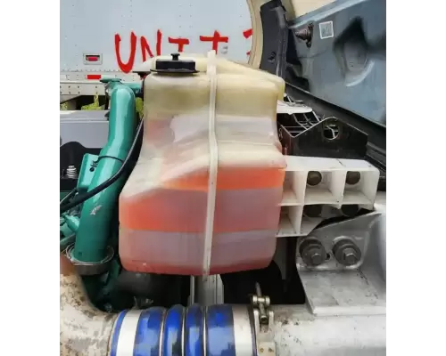 Volvo VNL Radiator Overflow Bottle