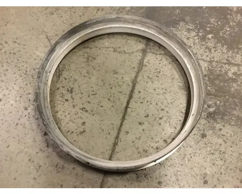 Volvo VNL Radiator Shroud