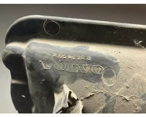 Volvo VNL Radiator Shroud