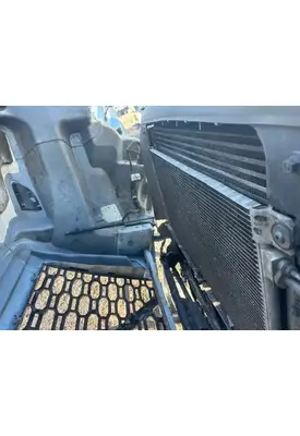 Volvo VNL Radiator