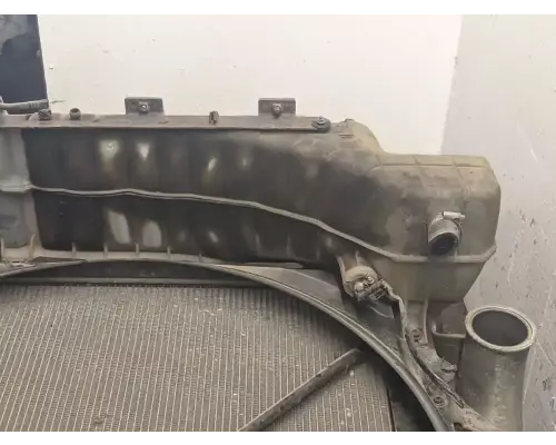 Volvo VNL Radiator