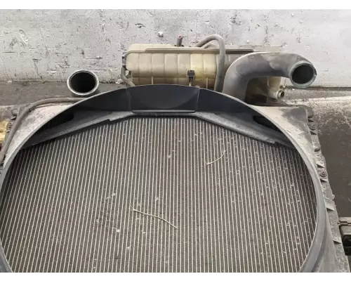 Volvo VNL Radiator